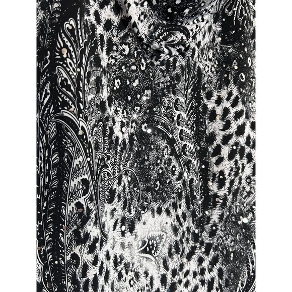 Dressbarn Women's Paisley Print Pullover Embellished Top in White/Black - Sz M - Picture 3 of 6